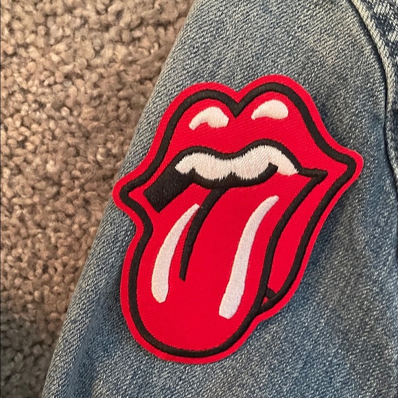 Merona Denim Jacket L w 8Iron ons separate now or can be ironed before shipping! - Picture 5 of 12